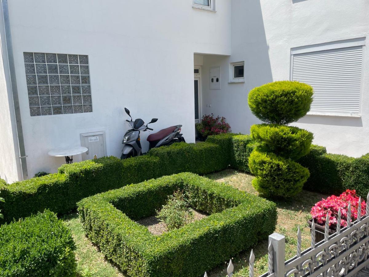 Kasneci Apartments ウルツィニ エクステリア 写真