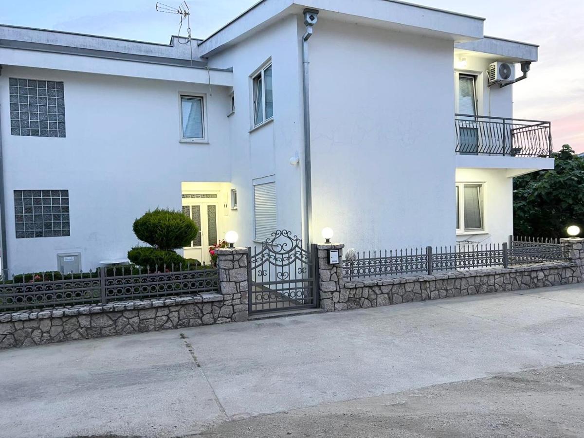 Kasneci Apartments ウルツィニ エクステリア 写真