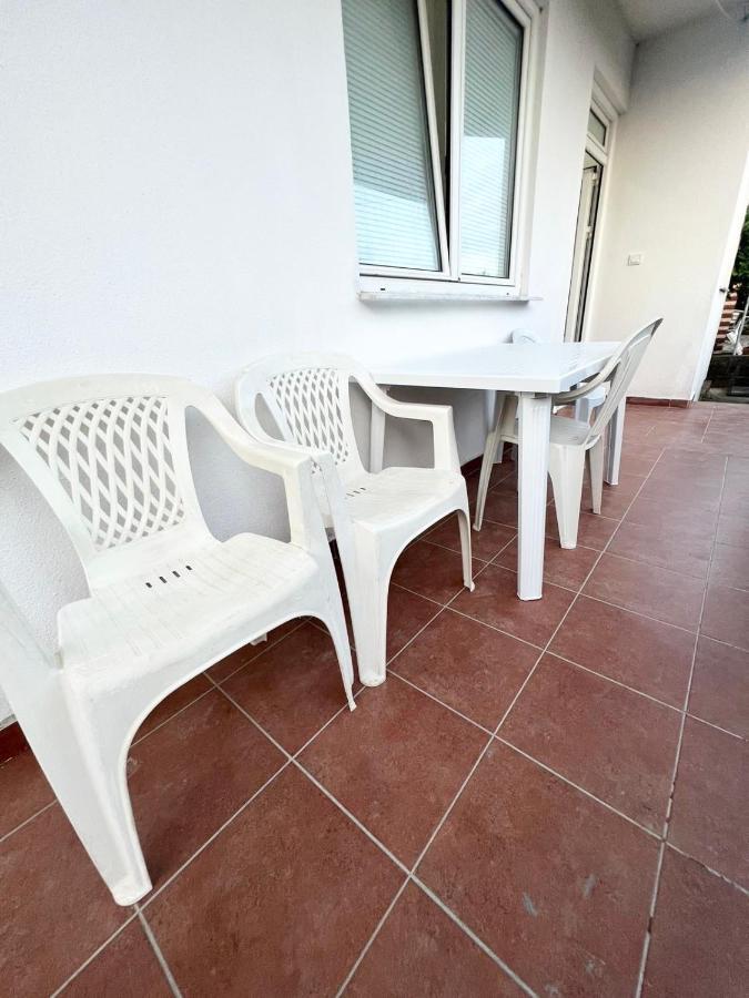 Kasneci Apartments ウルツィニ エクステリア 写真
