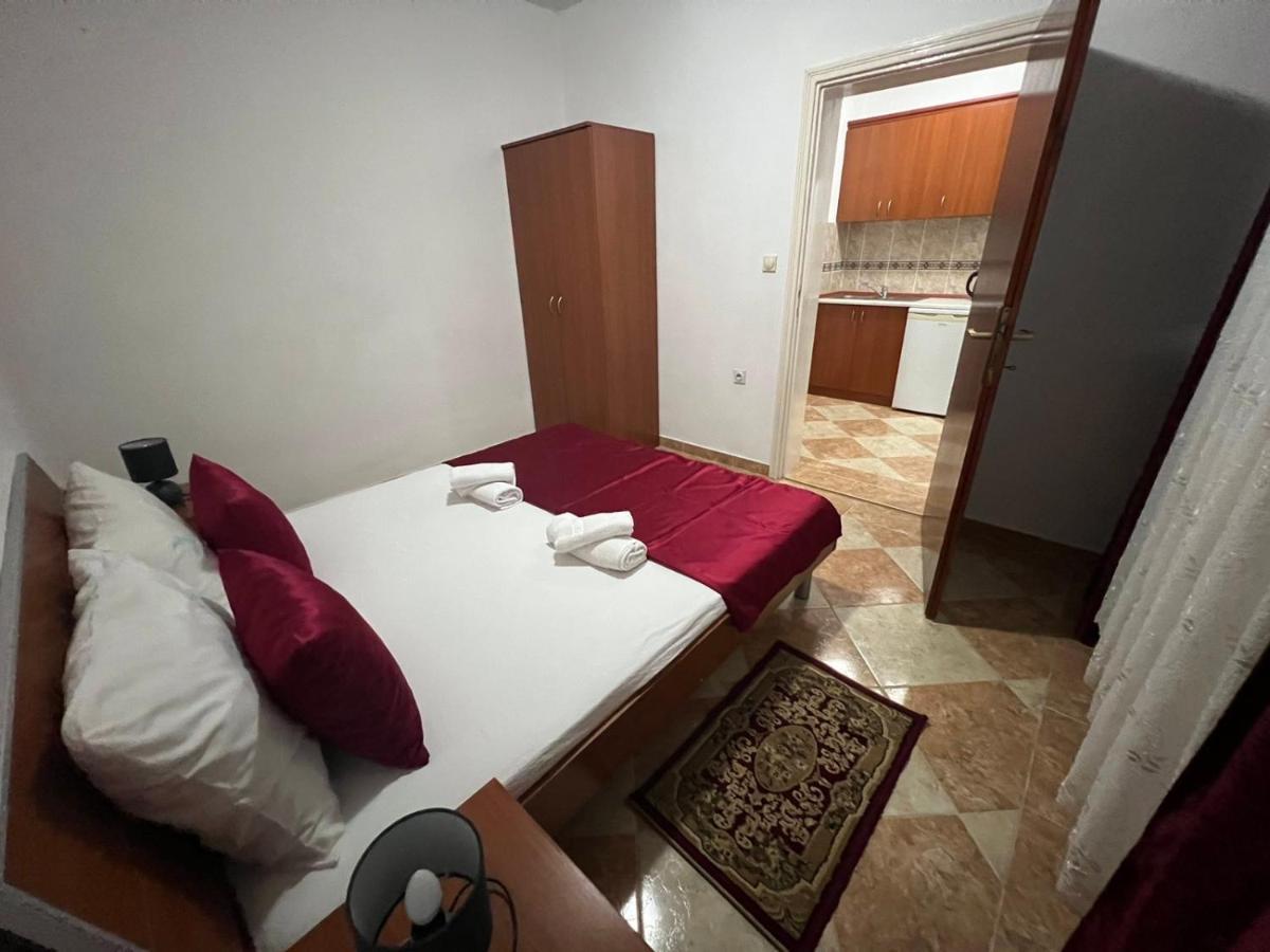 Kasneci Apartments ウルツィニ エクステリア 写真