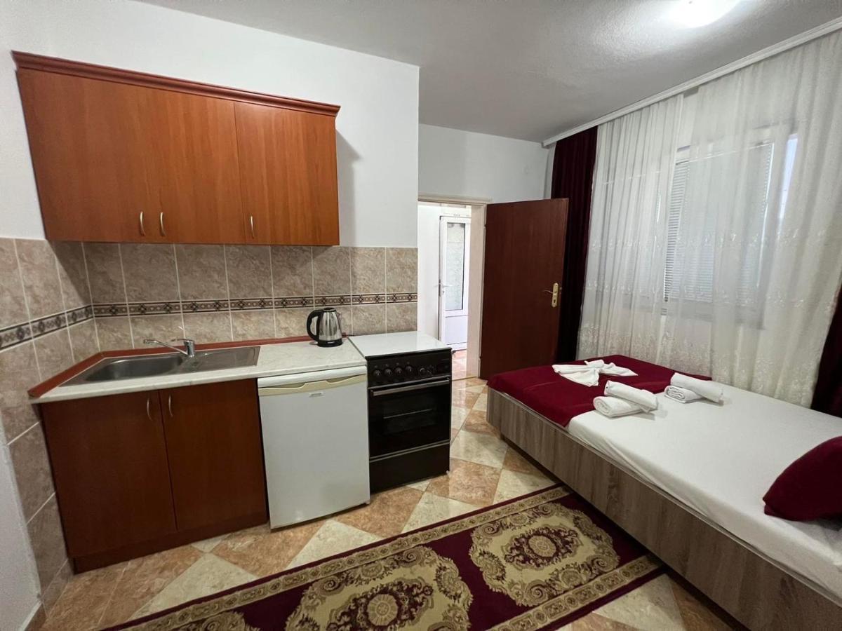 Kasneci Apartments ウルツィニ エクステリア 写真